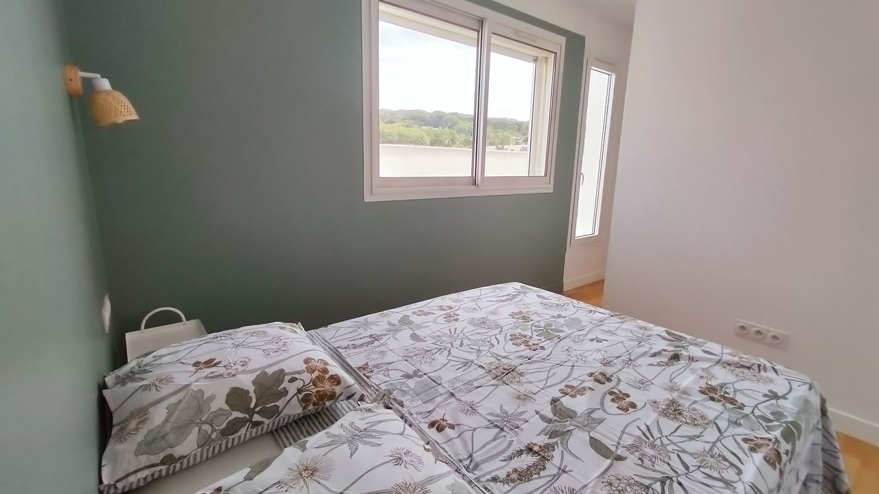 Photo of Bedroom in Sevres