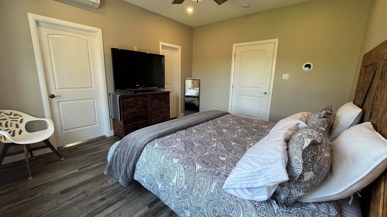 Photo of Bedroom in Unorganized Centre Parry Sound