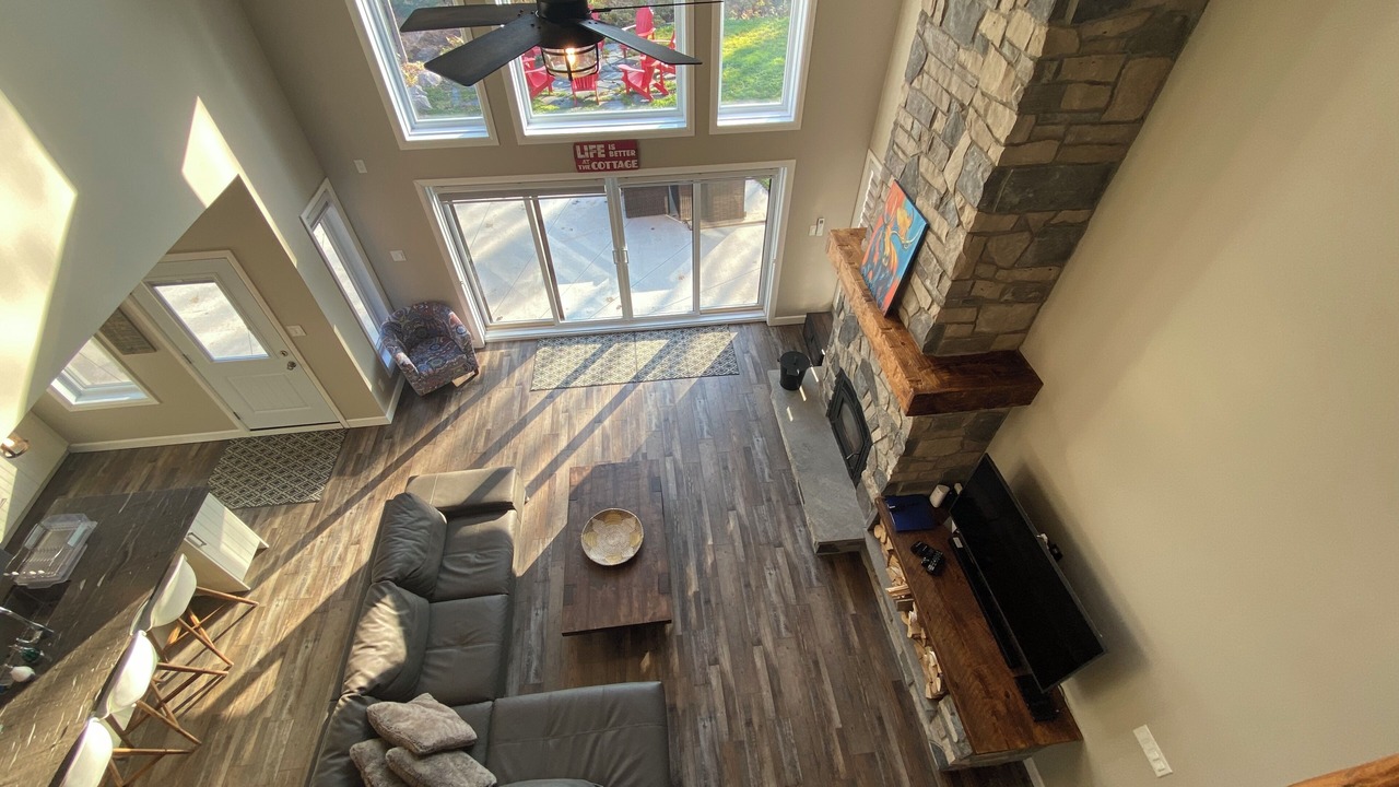 Photo of Livingroom in Unorganized Centre Parry Sound