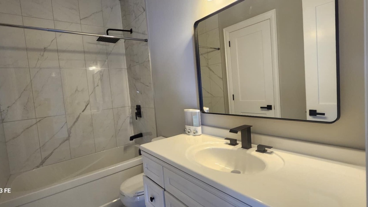 Photo of Bathroom in Oro-Medonte