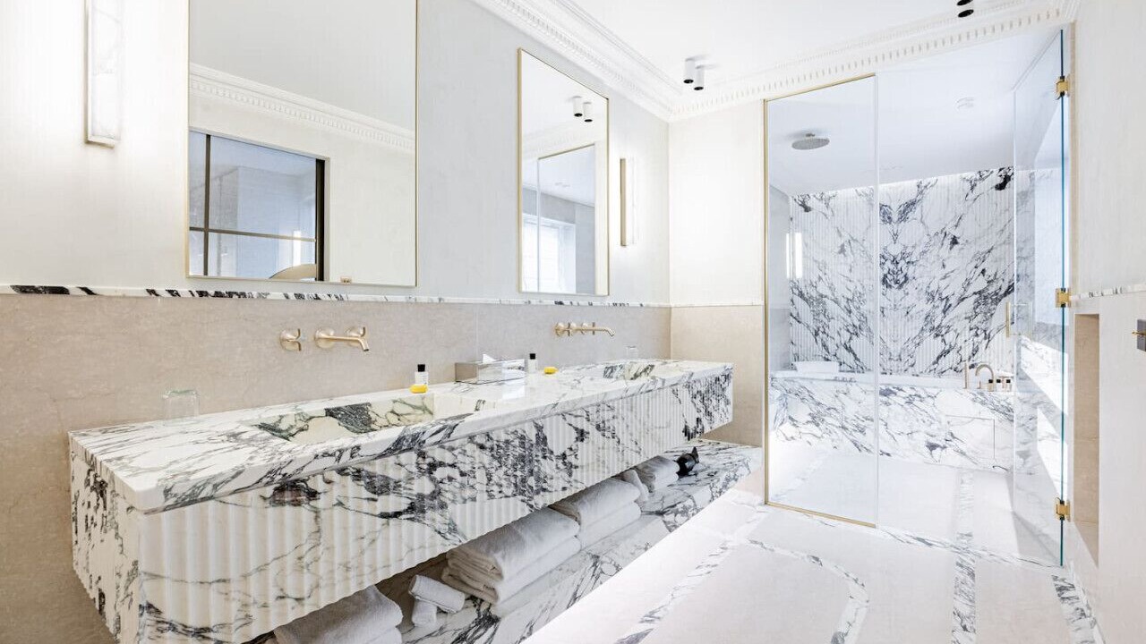 Photo of Bathroom in 8th Arrondissement