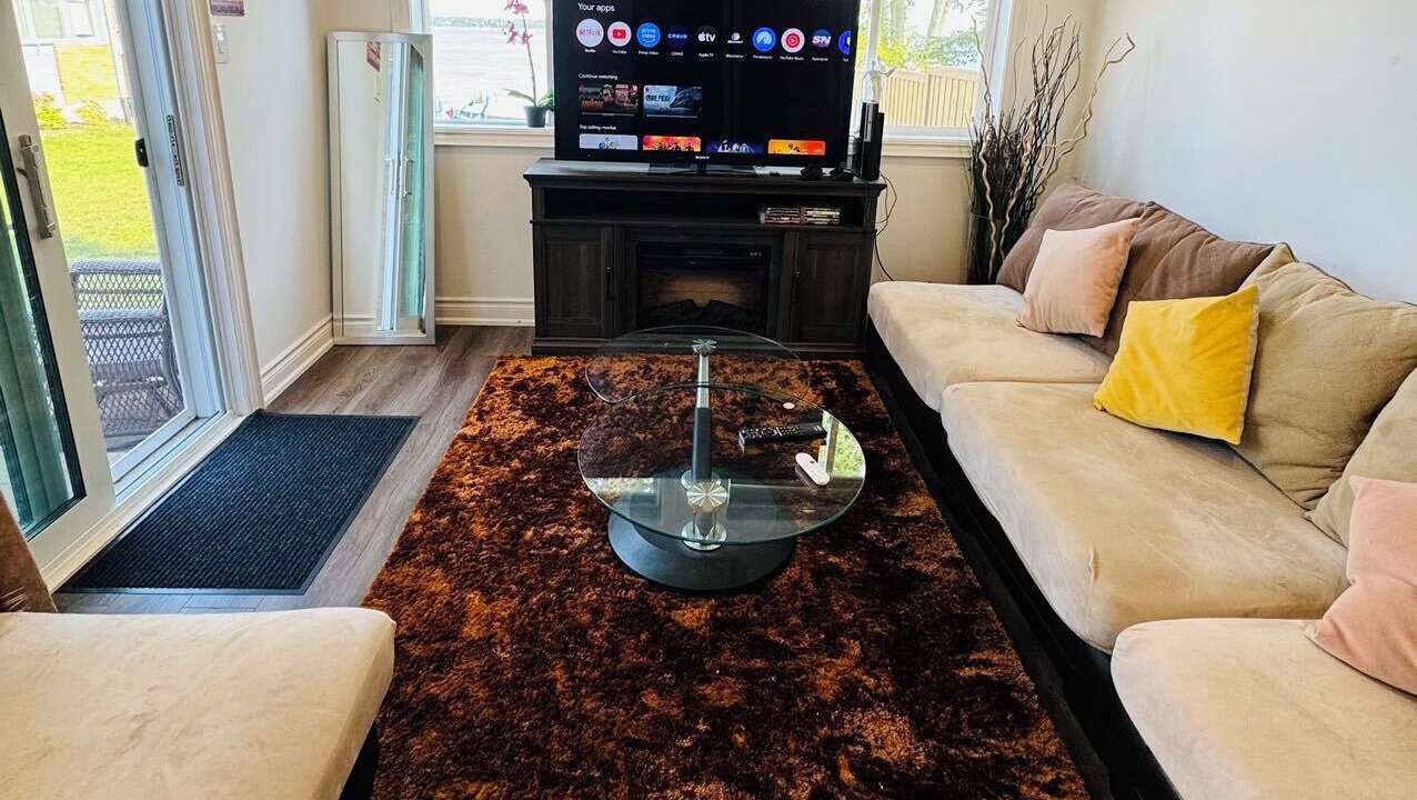 Photo of Livingroom in Innisfil