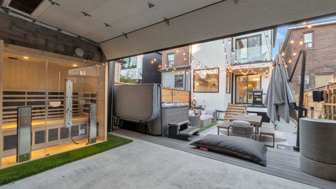 Photo of Patio Balcony in The Danforth