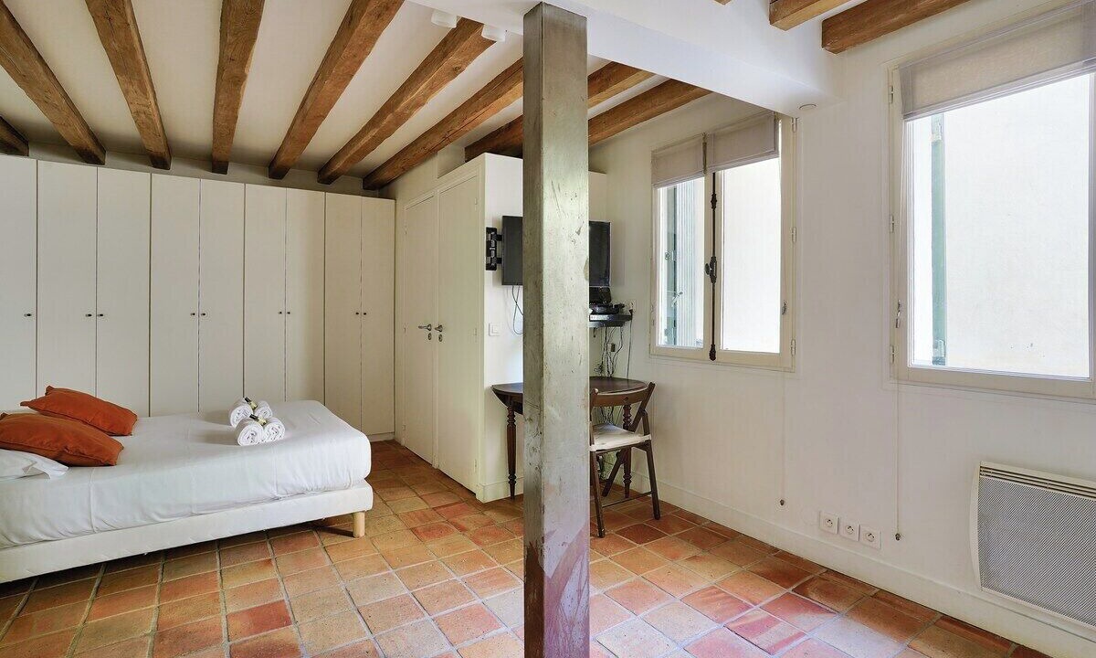 Photo of Bedroom in Sorbonne