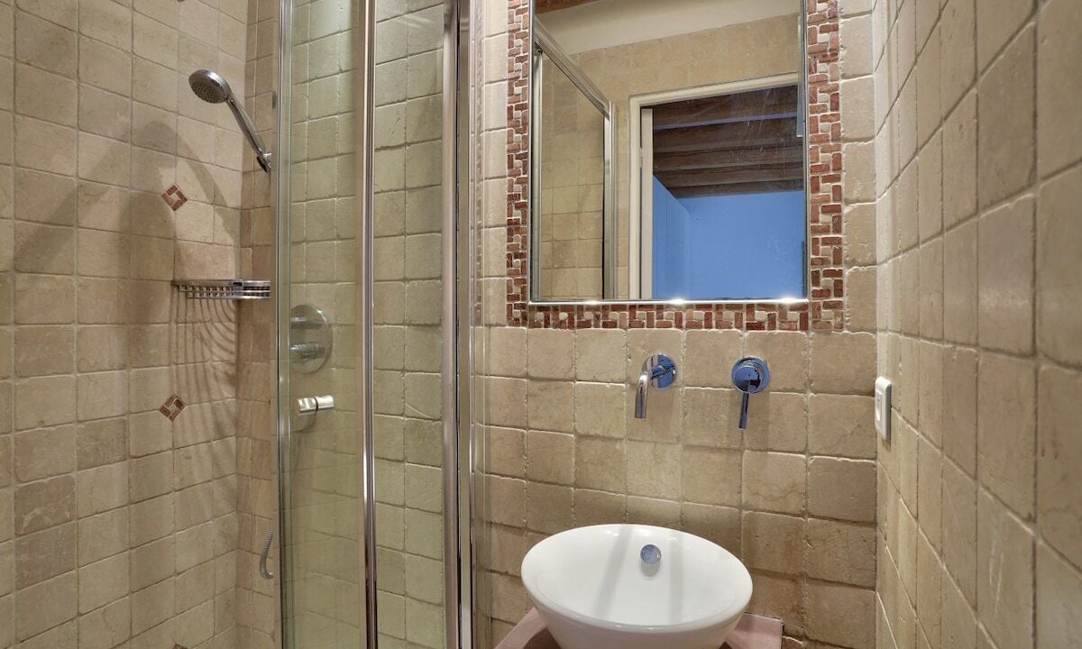 Photo of Bathroom in Sorbonne