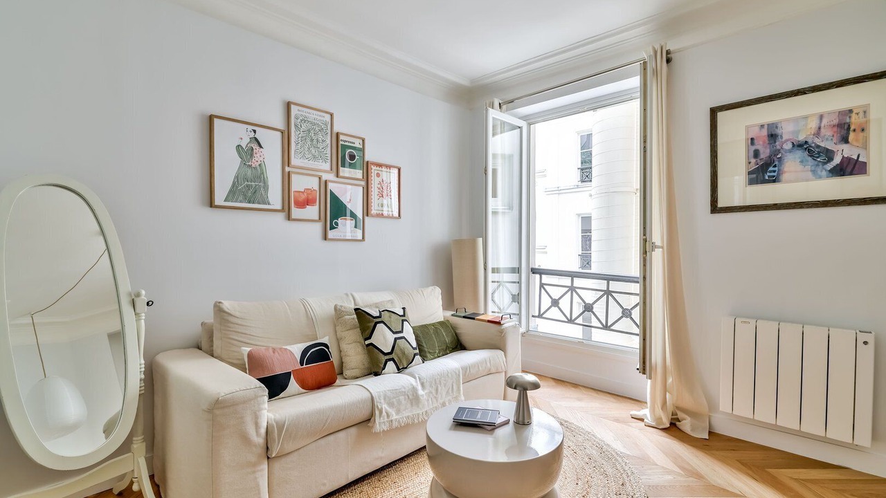 Photo of Livingroom in Quartier du Faubourg-Montmartre