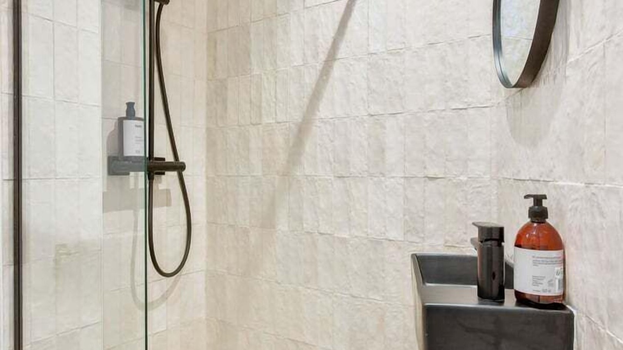 Photo of Bathroom in Quartier du Faubourg-Montmartre