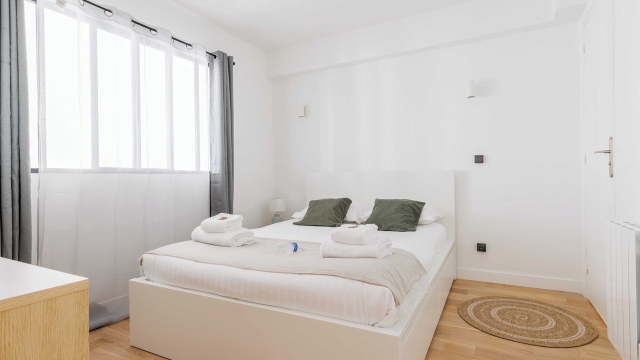 Photo of Bedroom in Puteaux