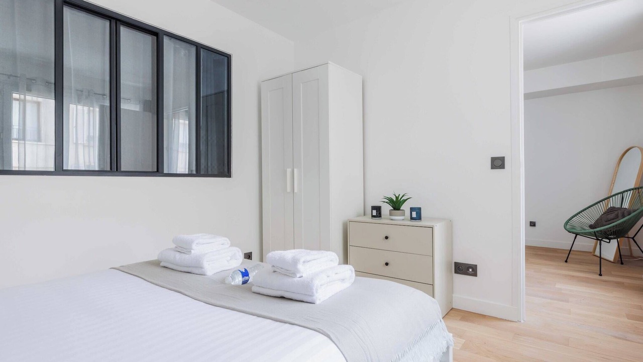 Photo of Bedroom in Puteaux