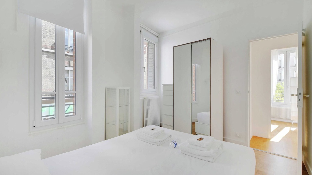 Photo of Bedroom in Suresnes