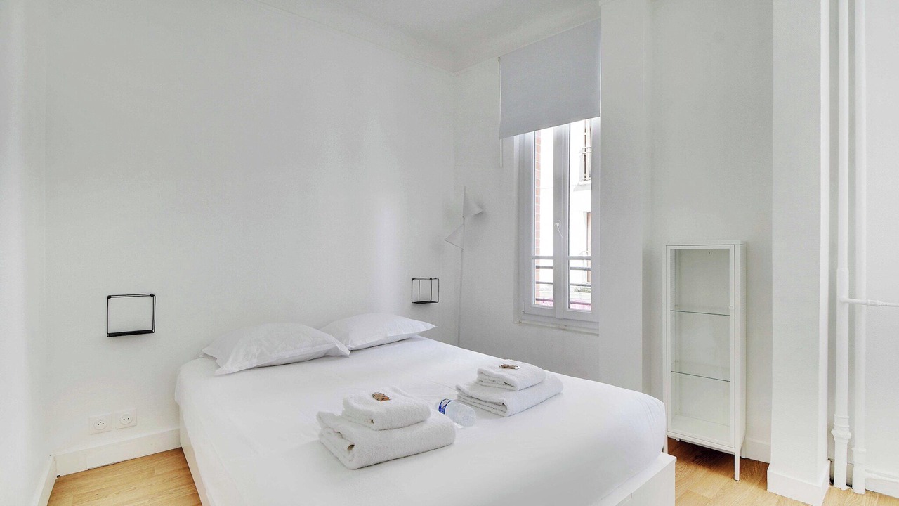 Photo of Bedroom in Suresnes