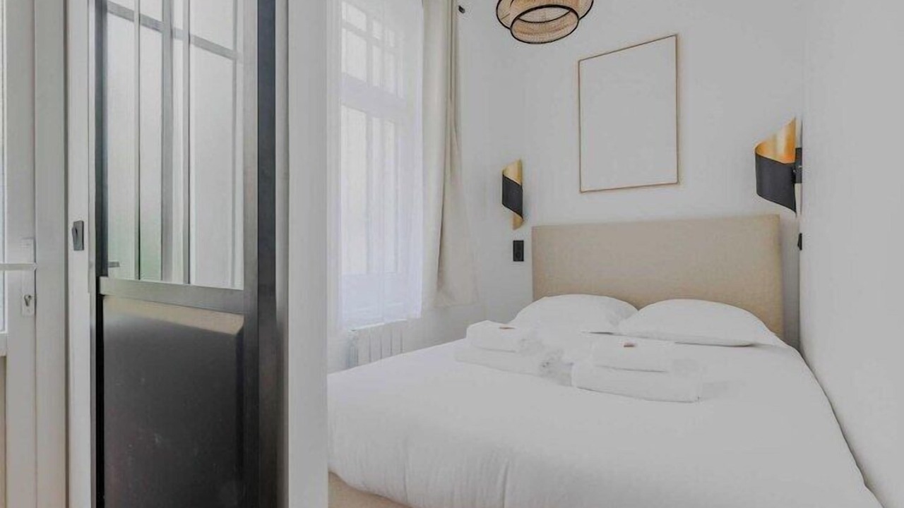 Photo of Bedroom in Val-de-Grace
