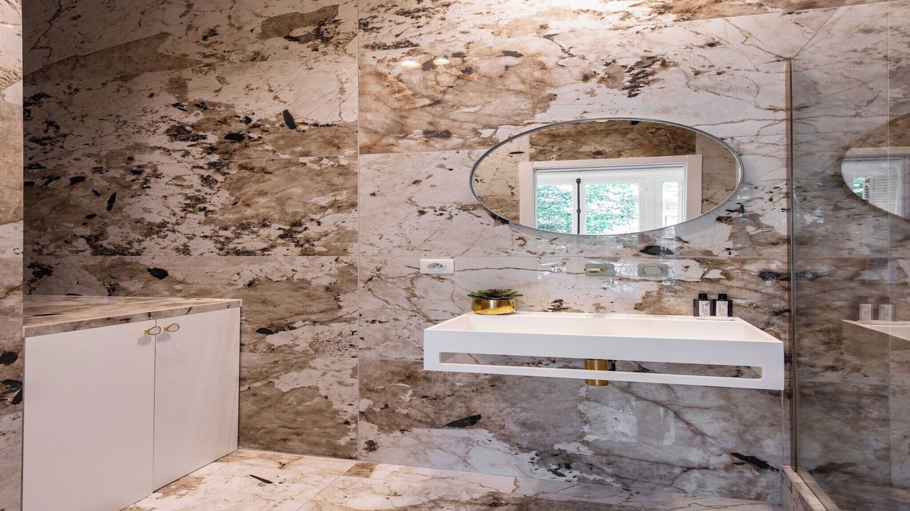 Photo of Bathroom in Auteuil