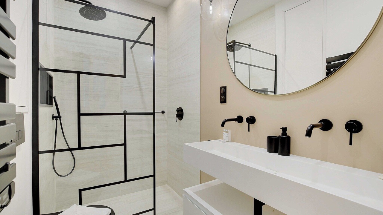 Photo of Bathroom in Quartier Sainte-Avoye