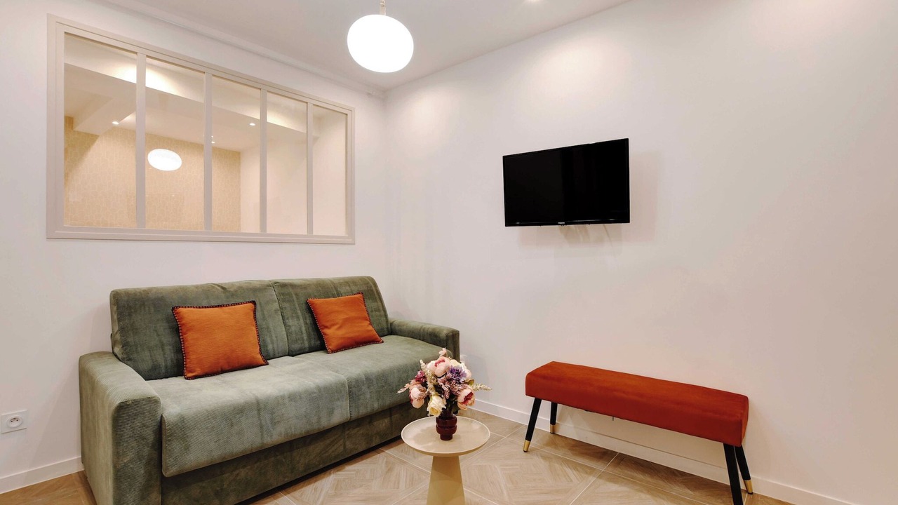 Photo of Livingroom in Strasbourg -Saint-Denis