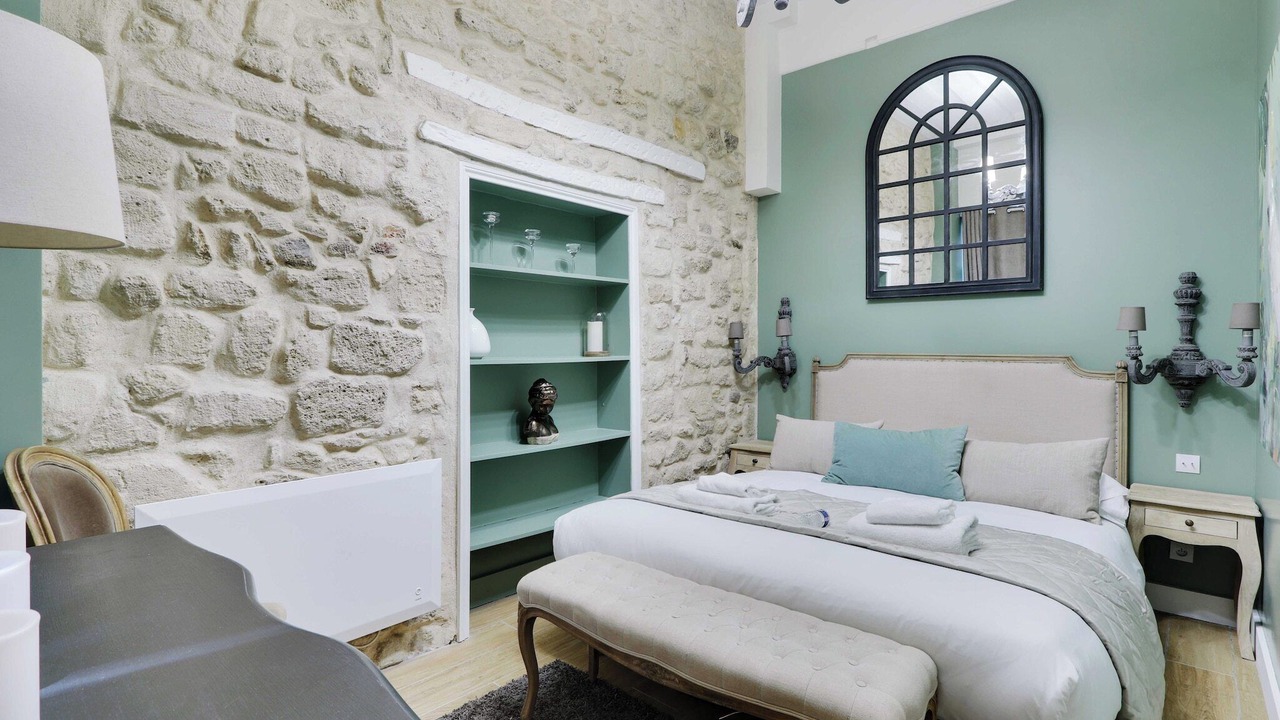 Photo of Bedroom in Val-de-Grace