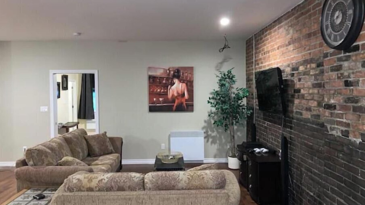 Photo of Livingroom in North Bay