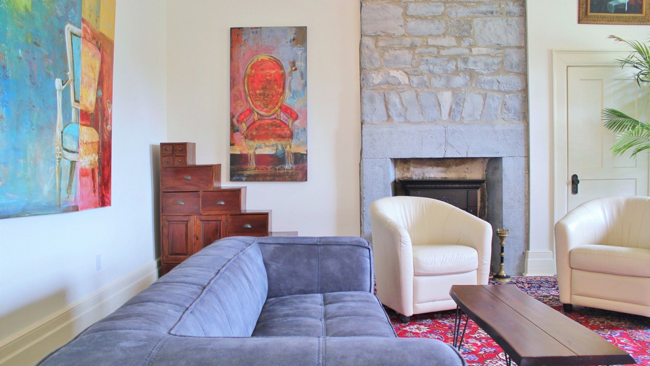 Photo of Livingroom in Kingston