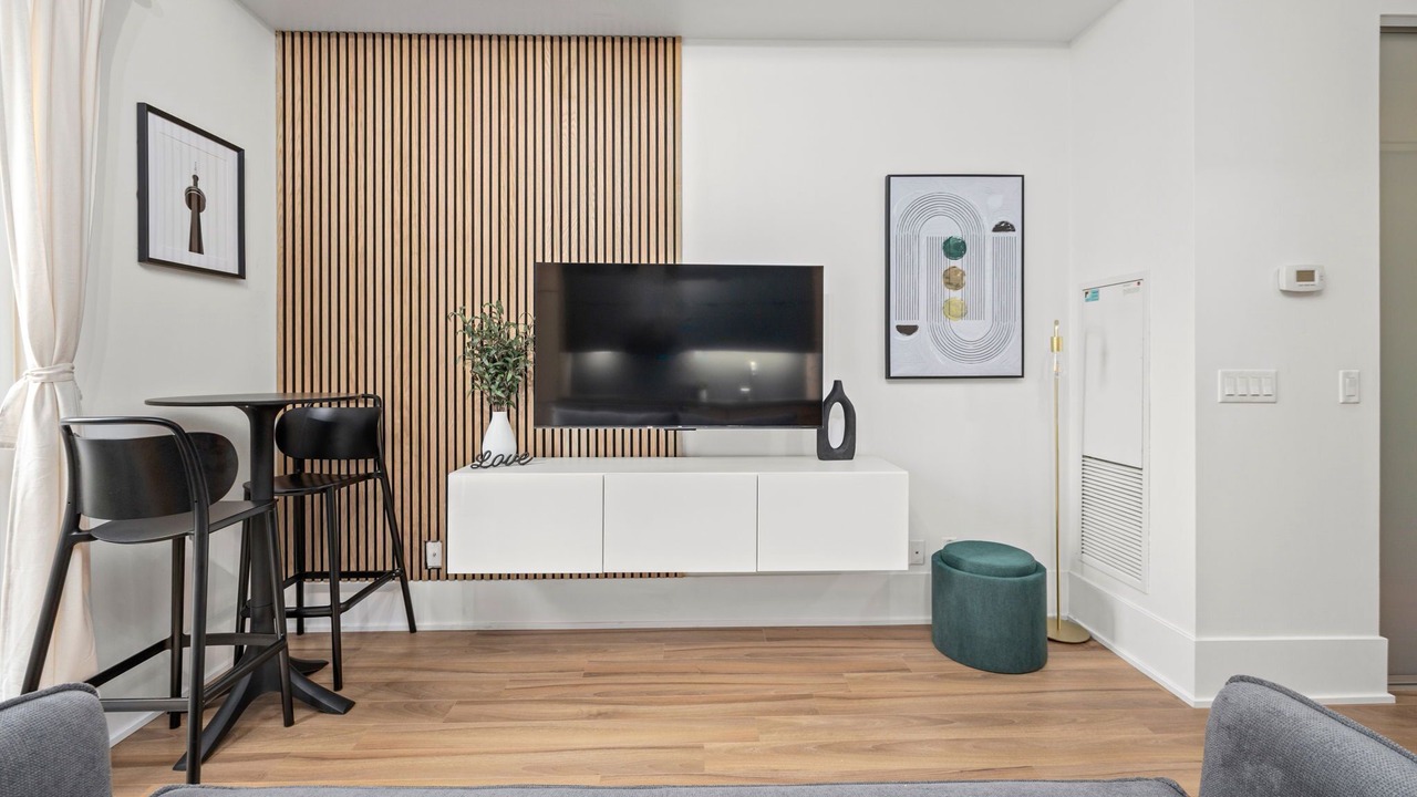 Photo of Livingroom in Toronto Entertainment District