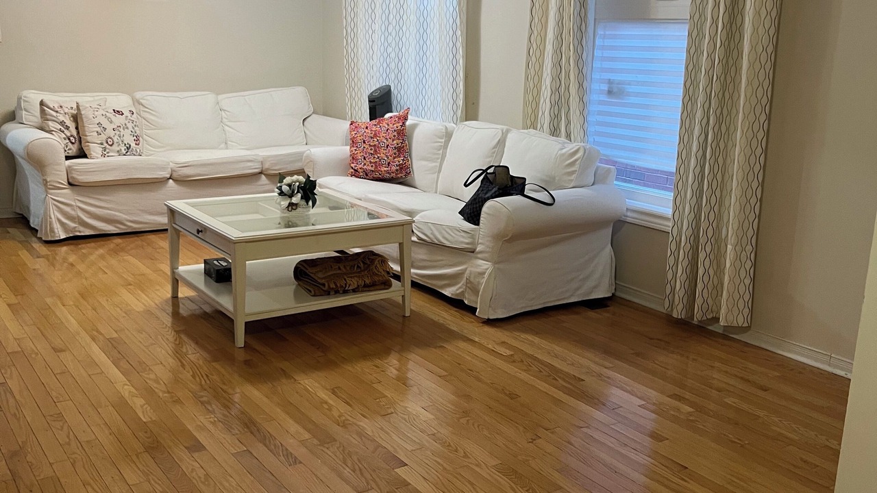 Photo of Livingroom in Churchill Meadows