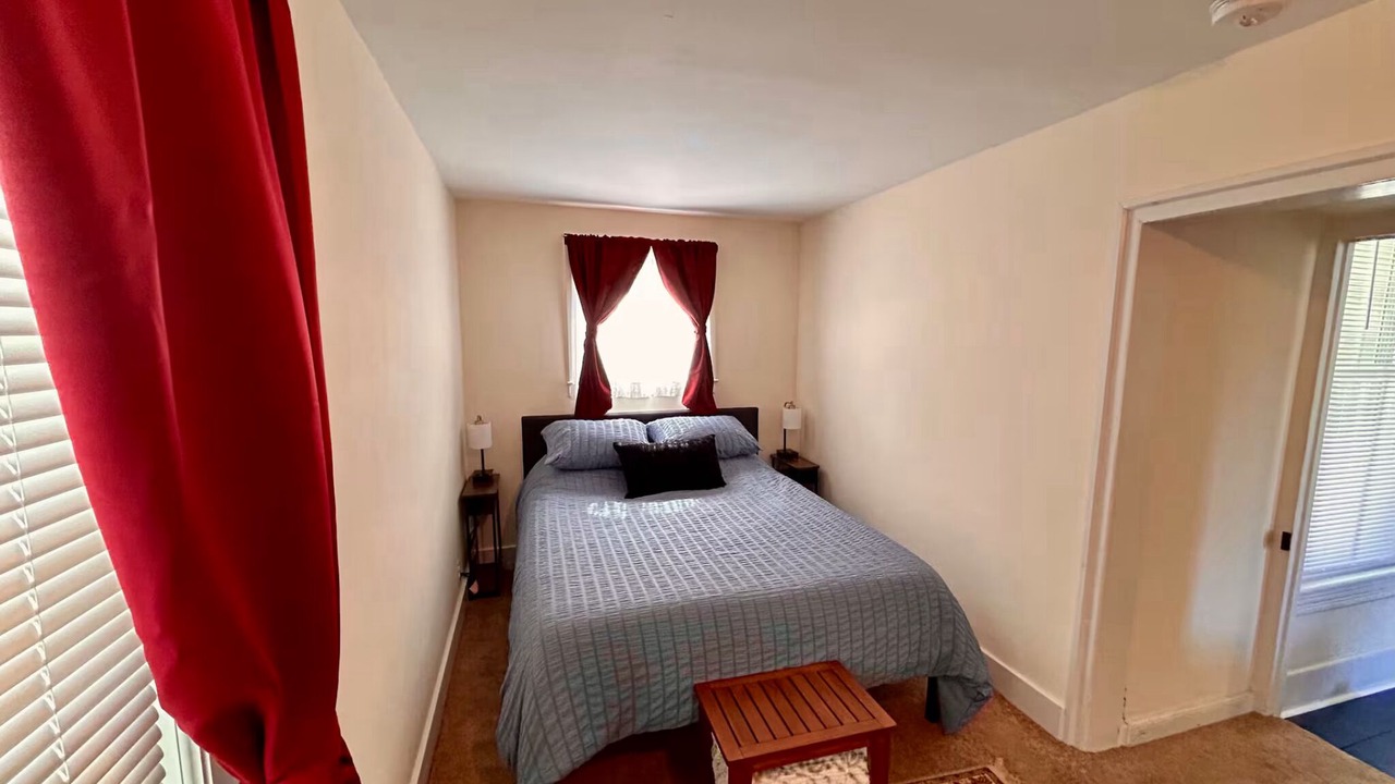 Photo of Bedroom in Frenchtown