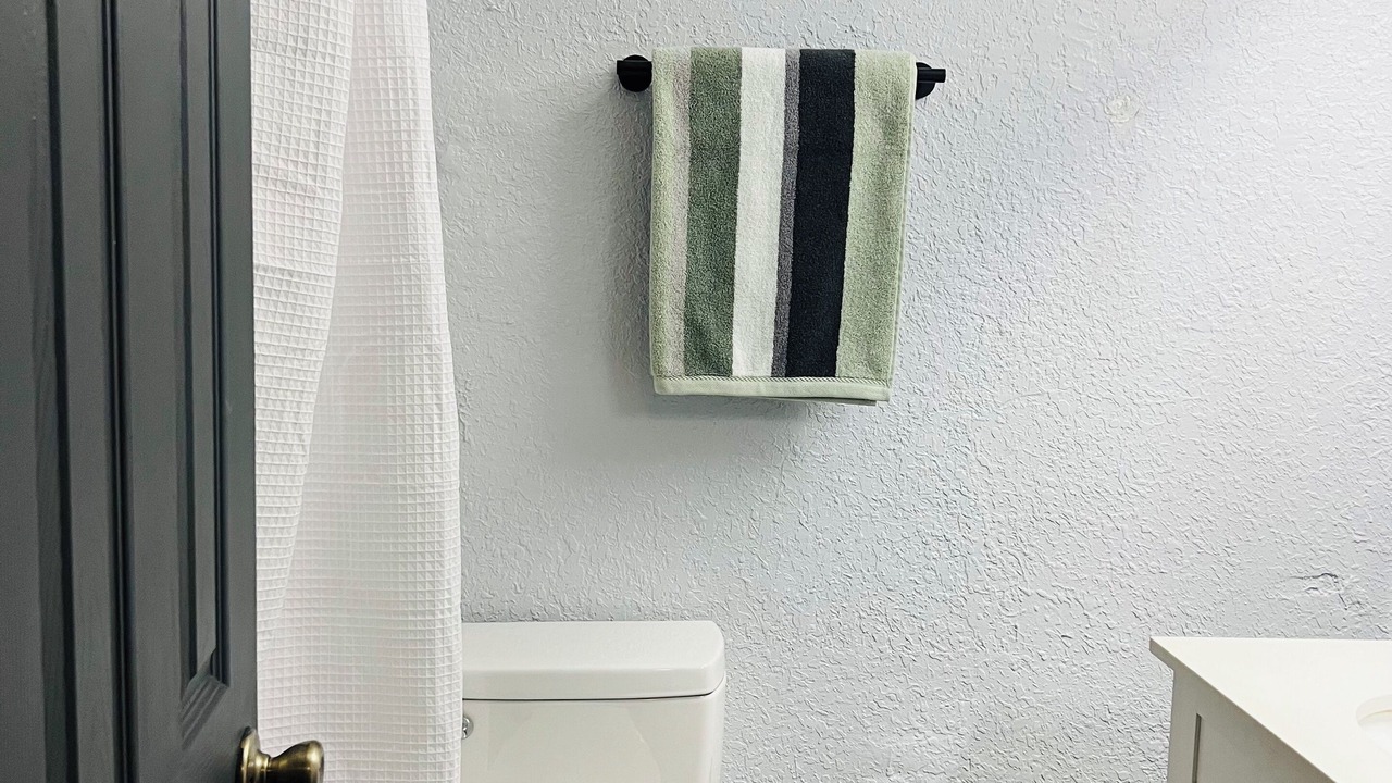 Photo of Bathroom in Fairvilla