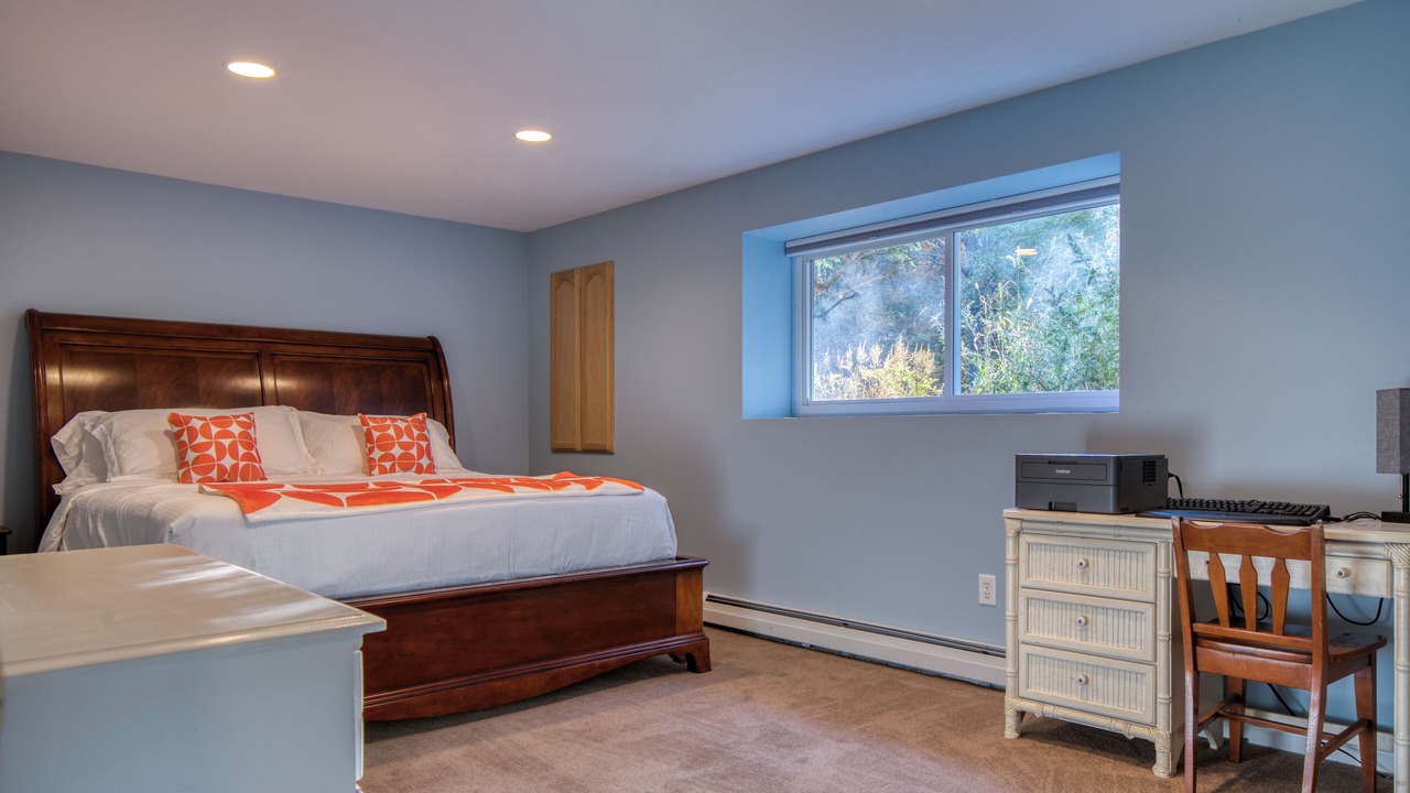 Photo of Bedroom in Round Top