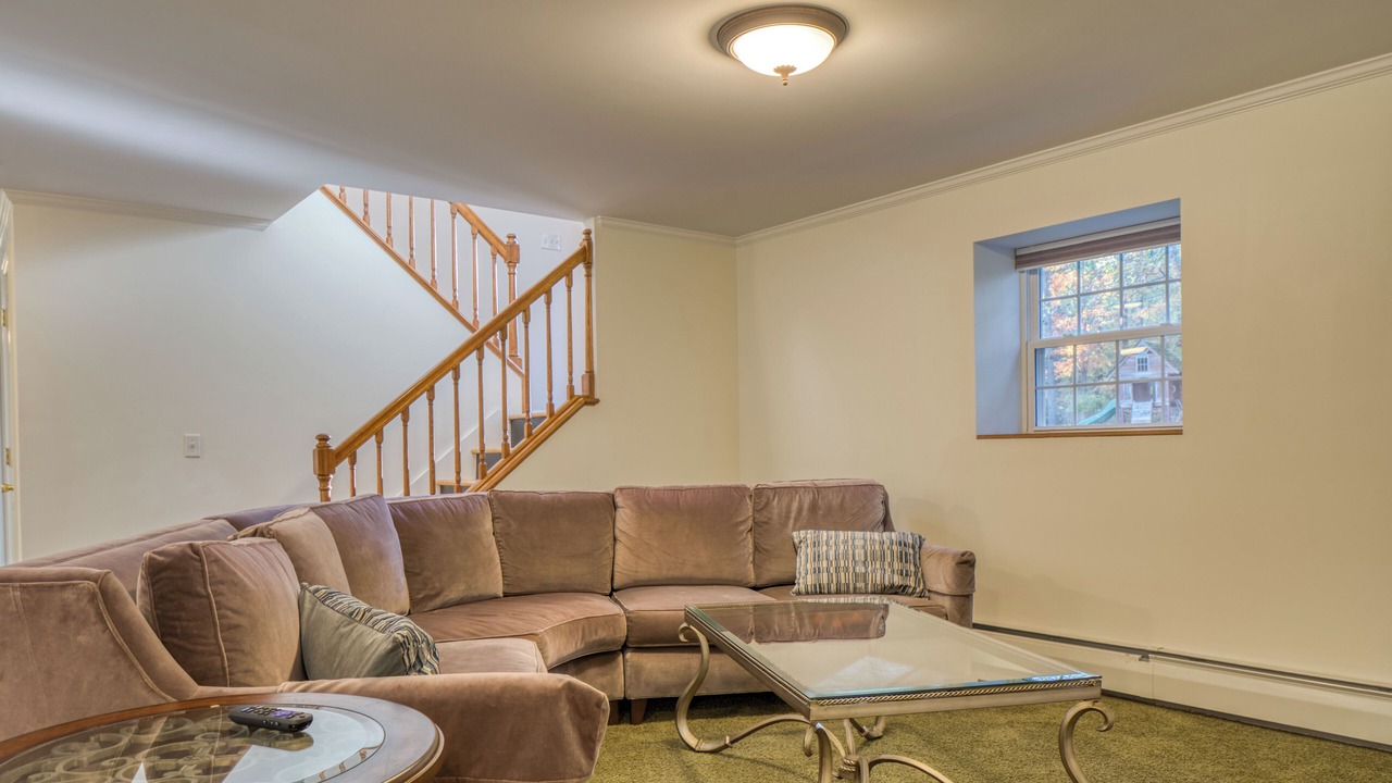 Photo of Livingroom in Round Top