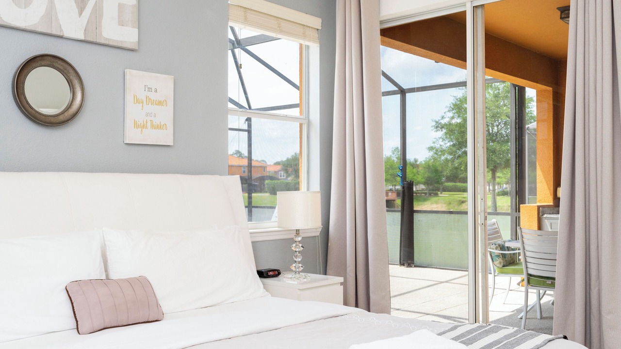 Photo of Bedroom in Seasons