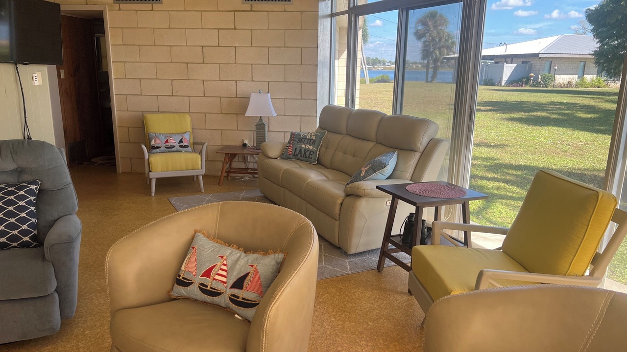 Photo of Livingroom in Babson Park