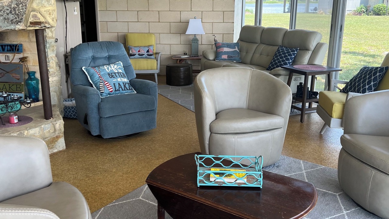 Photo of Livingroom in Babson Park