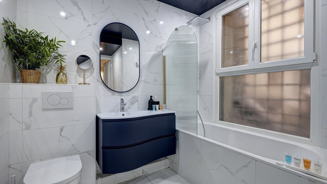 Photo of Bathroom in Enfants-Rouges