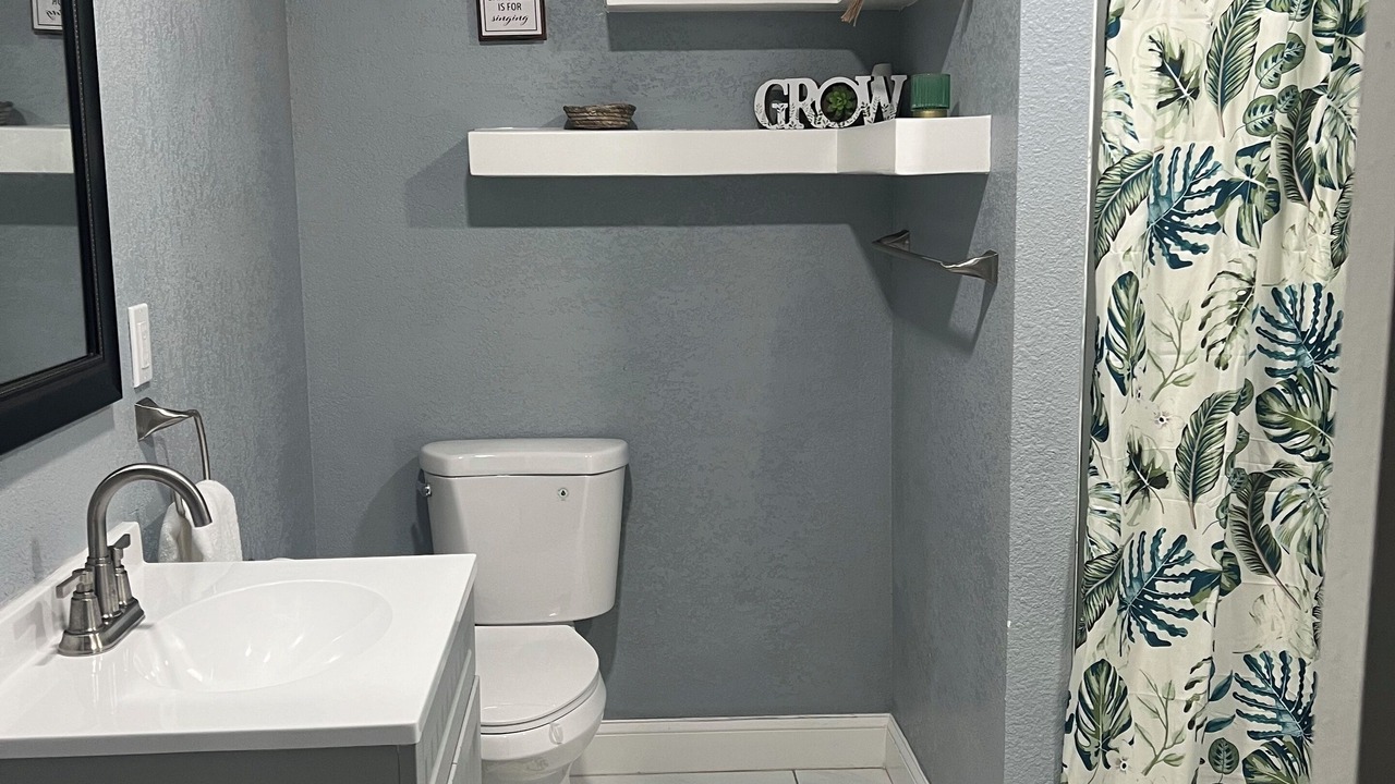 Photo of Bathroom in Cypress Gardens