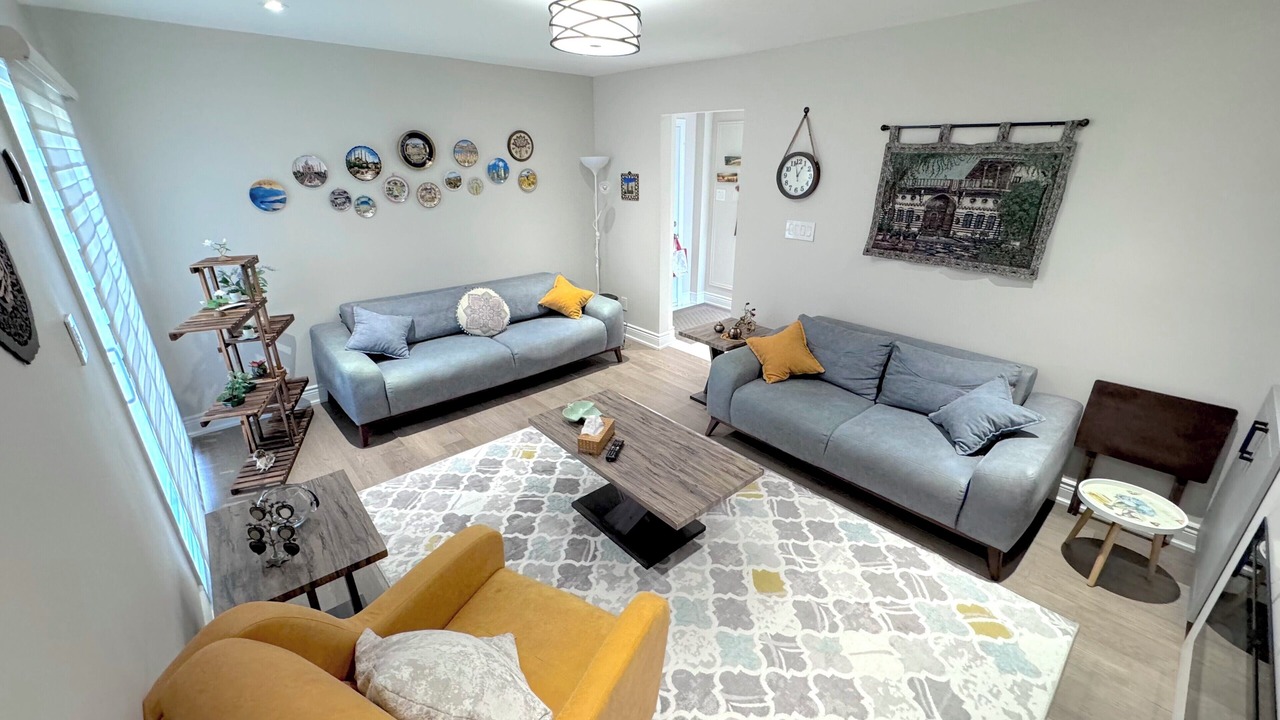Photo of Livingroom in Cooksville