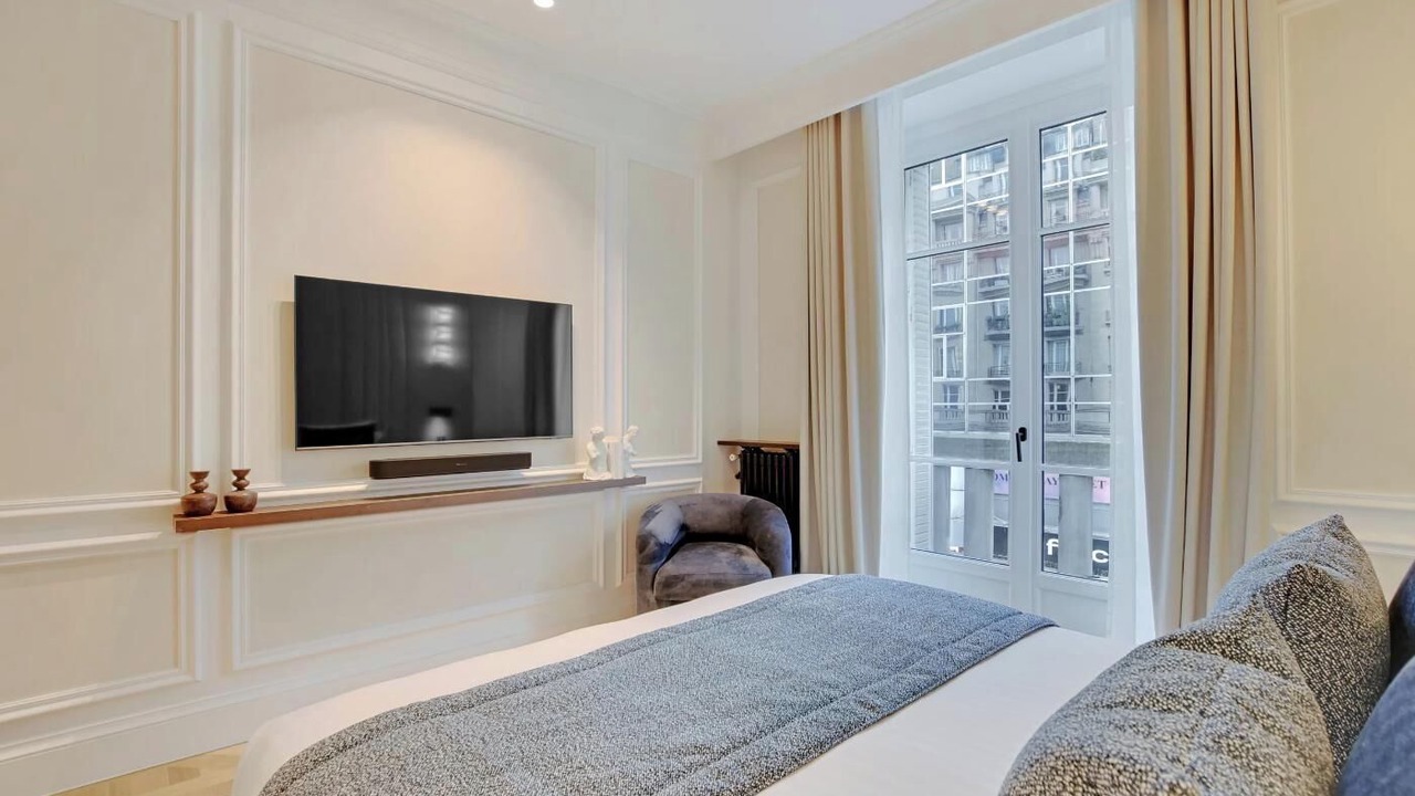 Photo of Bedroom in Notre-Dame-des-Champs