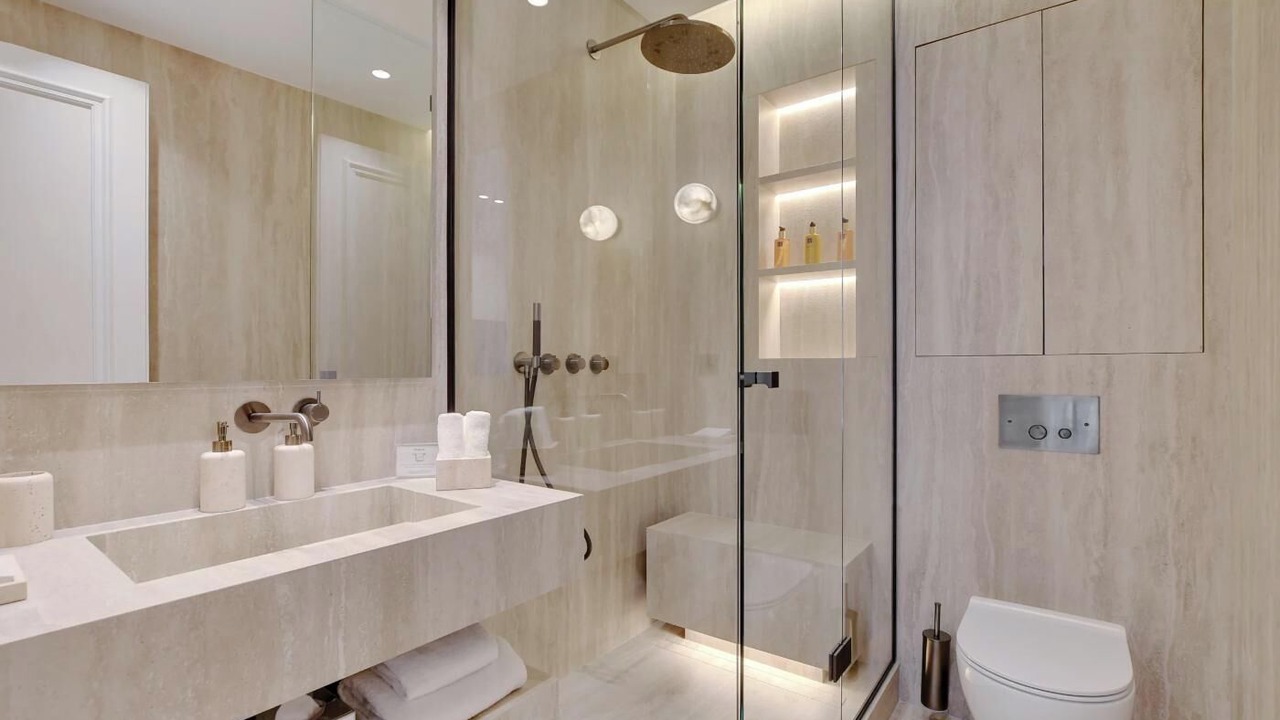 Photo of Bathroom in Notre-Dame-des-Champs