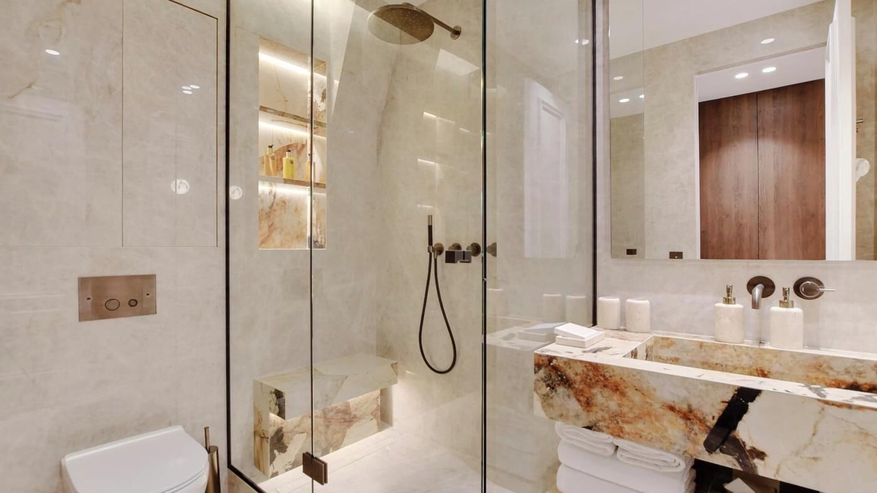 Photo of Bathroom in Notre-Dame-des-Champs