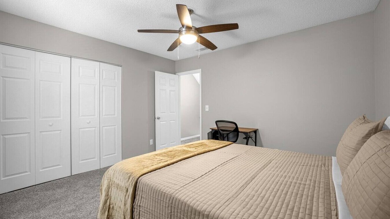 Photo of Bedroom in University