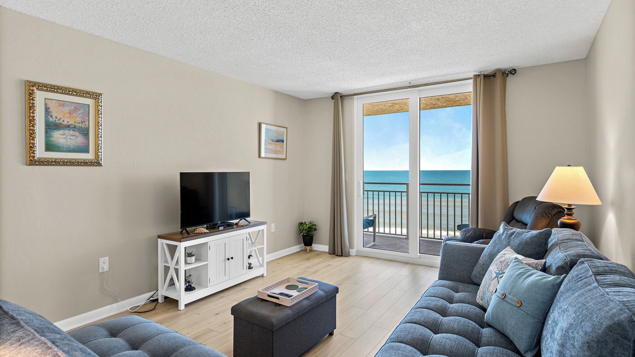 Photo of Livingroom in Seacoast Shores