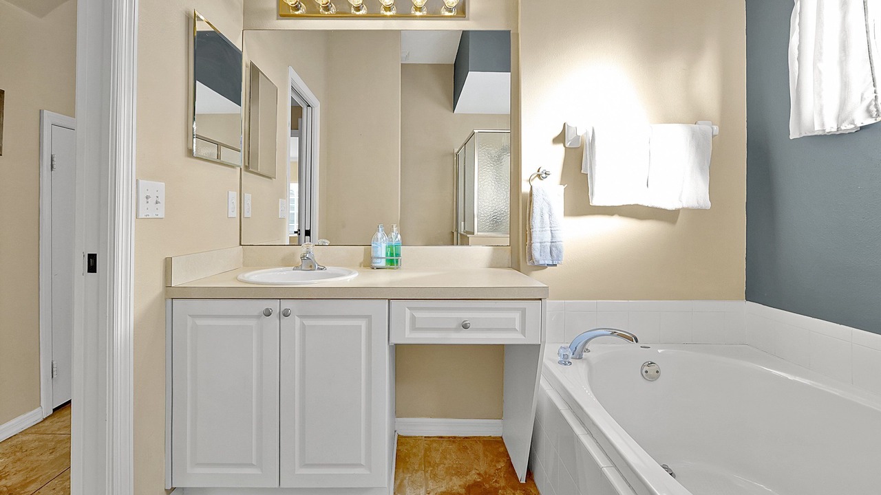 Photo of Bathroom in Tuscan Hills