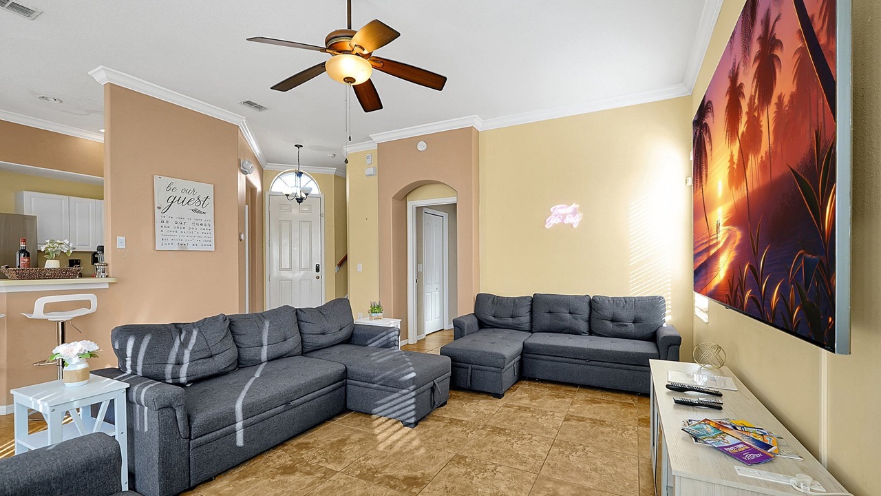 Photo of Livingroom in Tuscan Hills