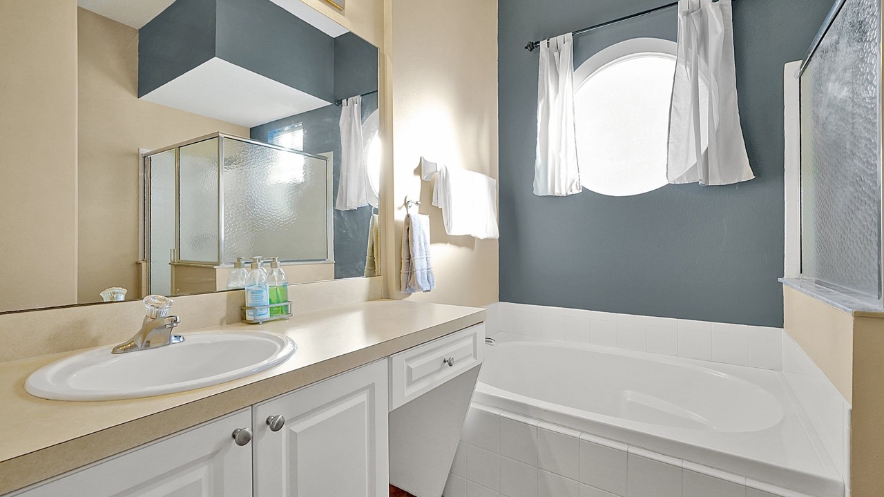 Photo of Bathroom in Tuscan Hills