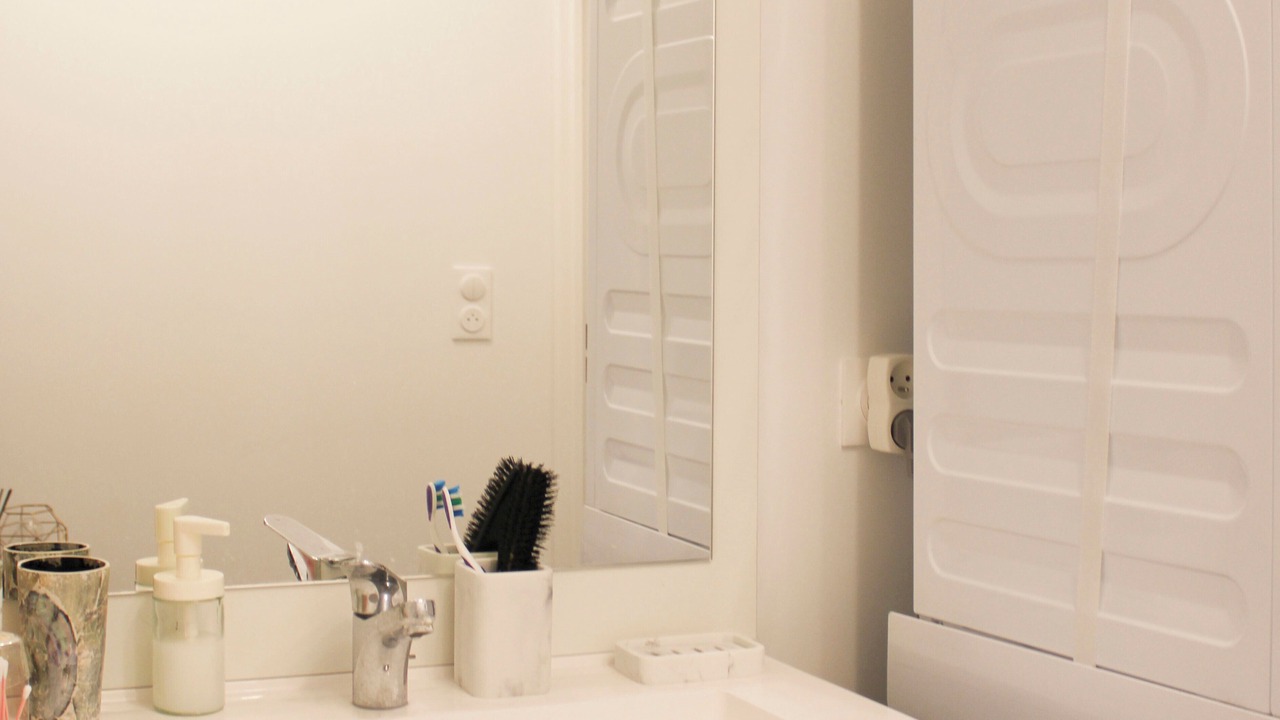 Photo of Bathroom in Les Puces de Saint-Ouen
