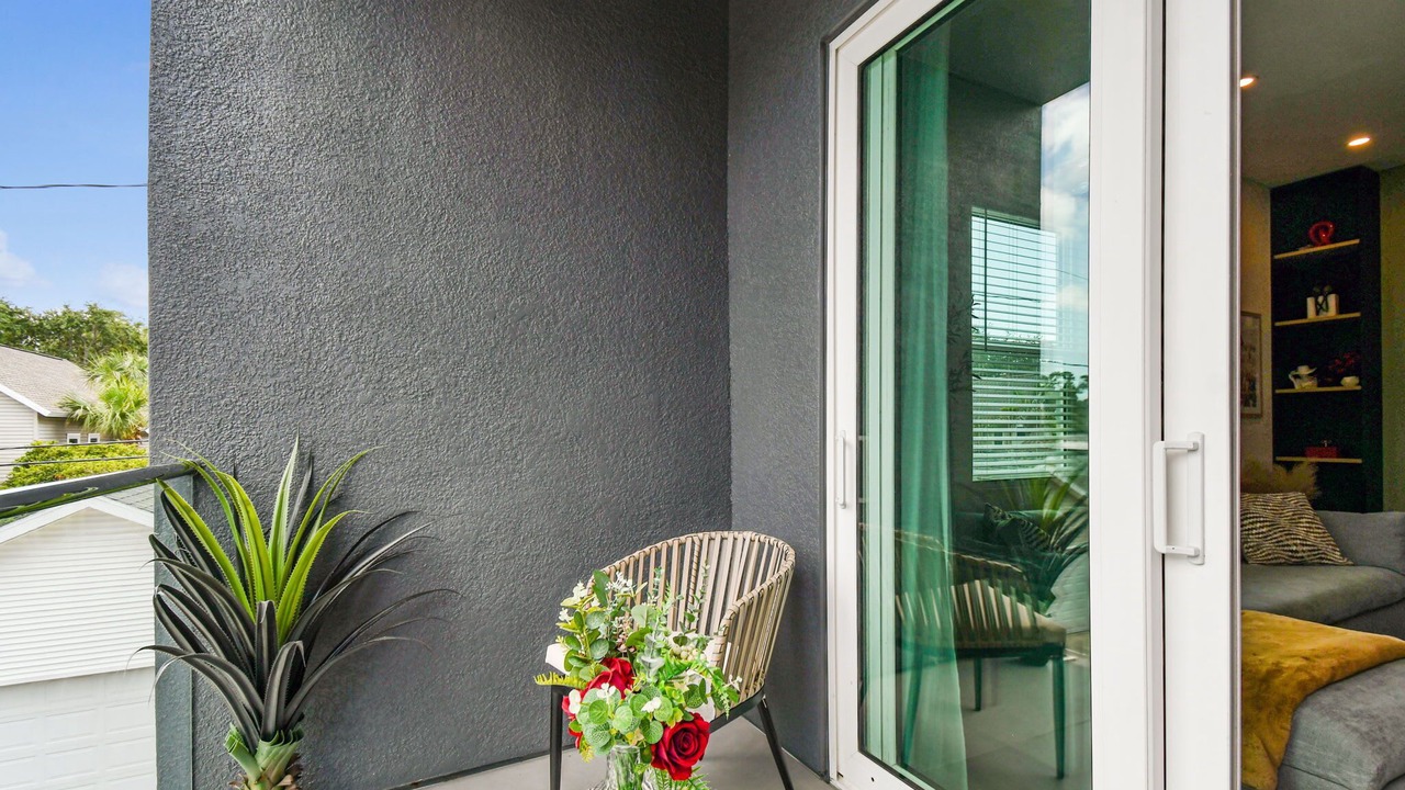 Photo of Patio Balcony in Historic Old Northeast