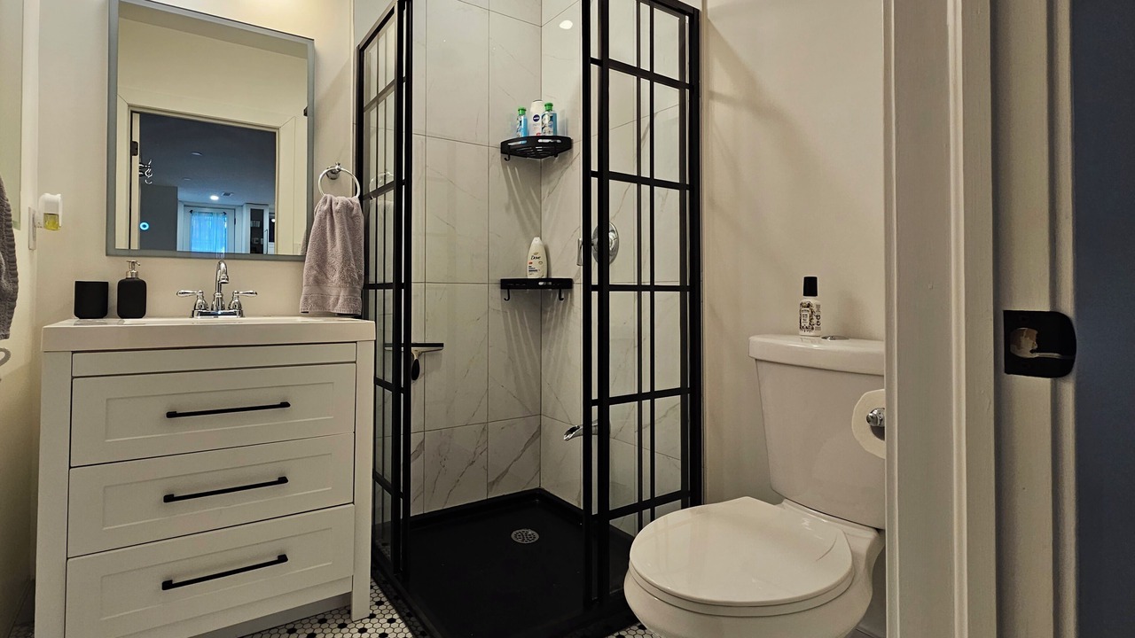 Photo of Bathroom in Parkdale