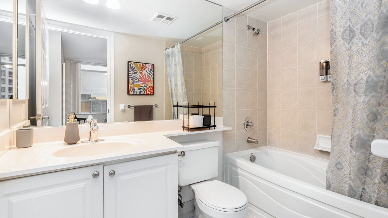 Photo of Bathroom in Downtown Mississauga