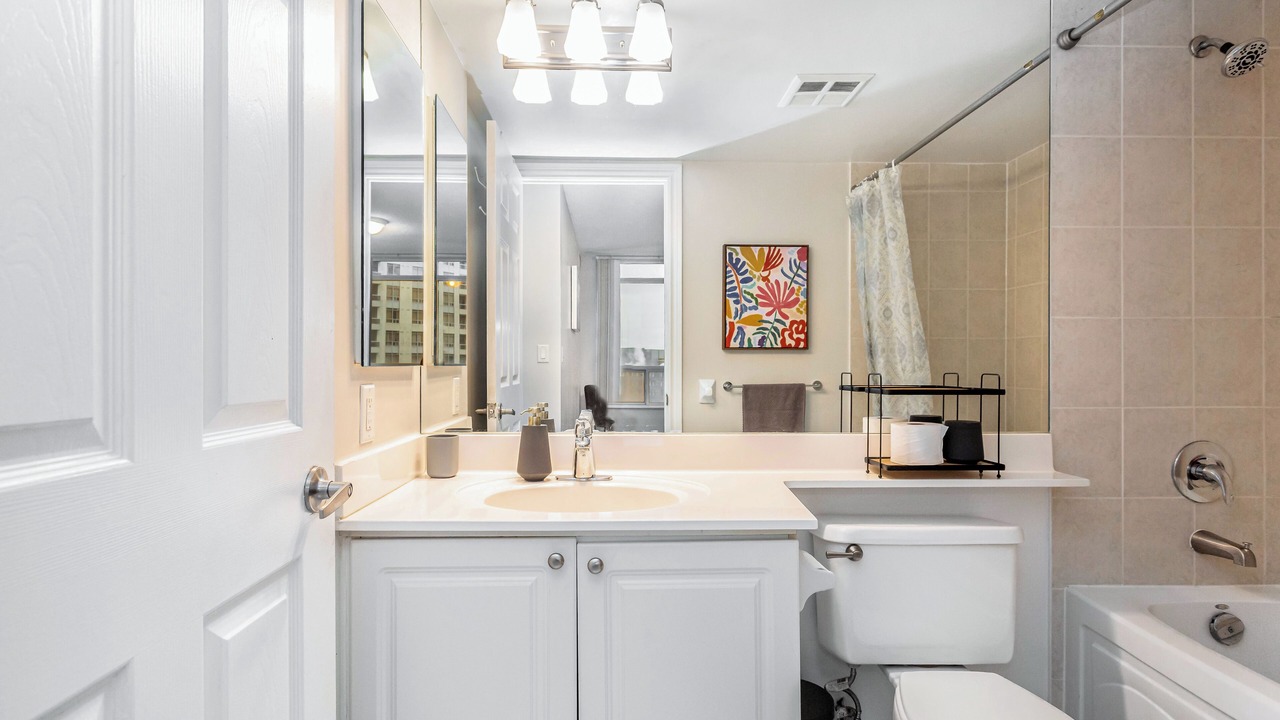 Photo of Bathroom in Downtown Mississauga