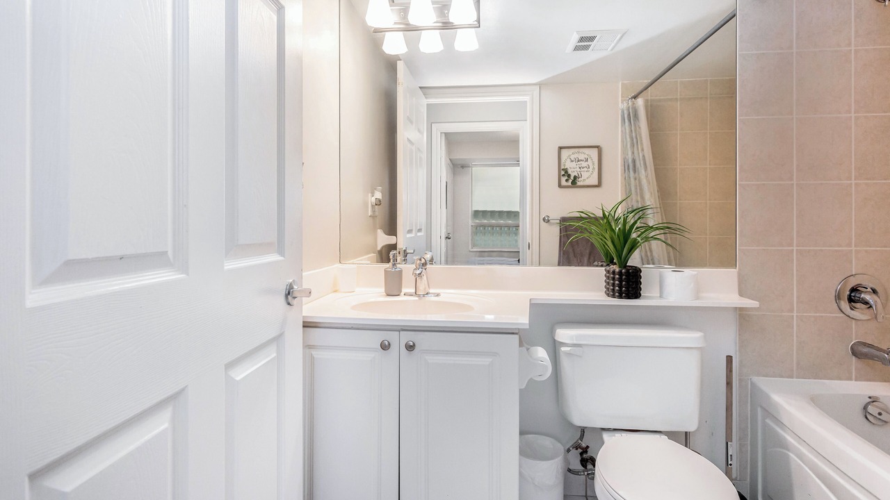 Photo of Bathroom in Downtown Mississauga
