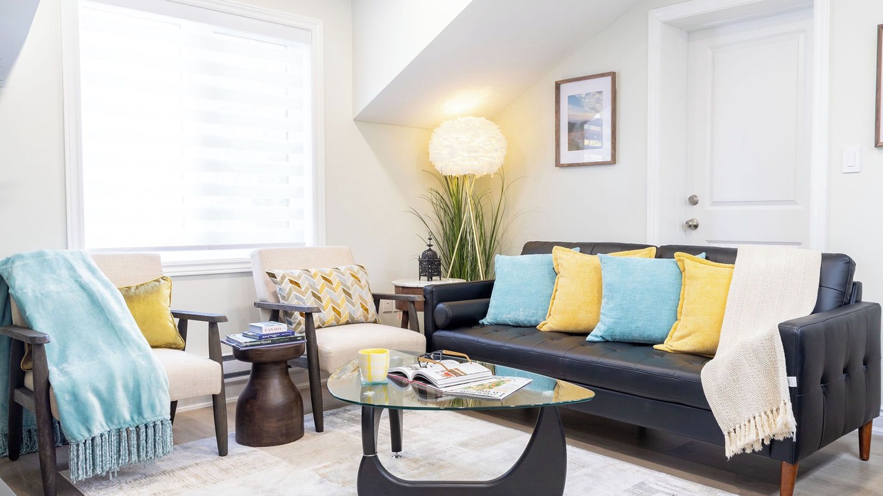 Photo of Livingroom in Cooksville