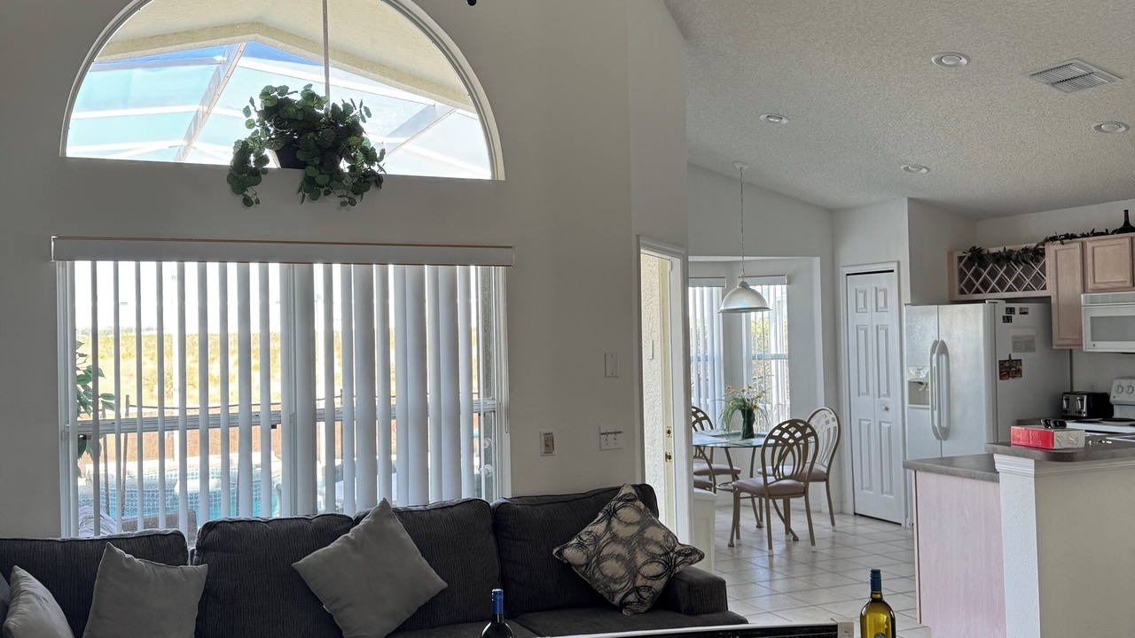 Photo of Livingroom in Westbury
